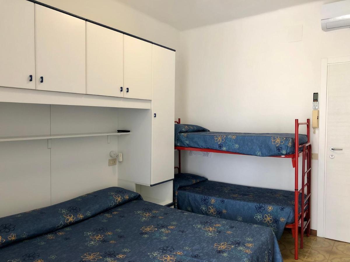 Albergo Elena Garni Caorle Kültér fotó