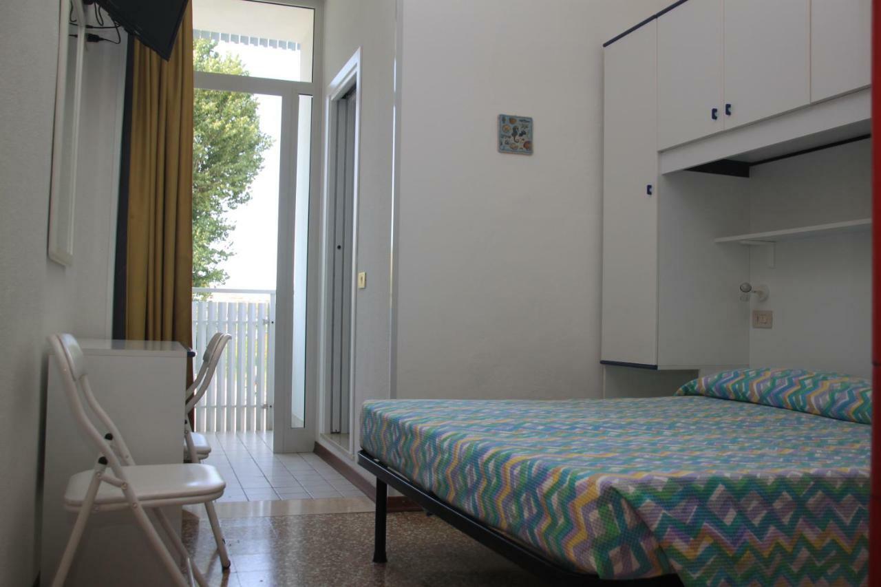 Albergo Elena Garni Caorle Kültér fotó